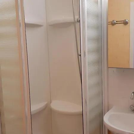 Apartment 4 Pers Au Pied Des Pistes, Centre - Fr-1-516-18 *