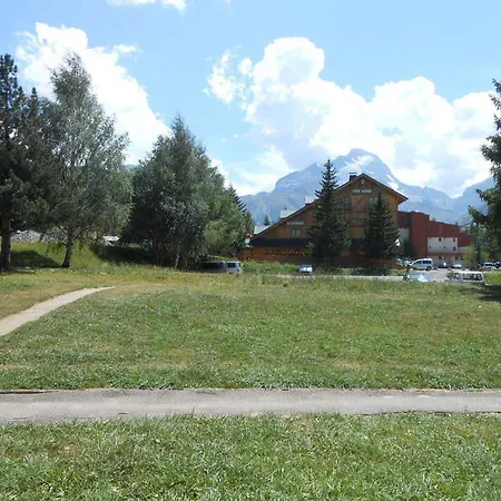 Apartment 4 Pers Au Pied Des Pistes, Centre - Fr-1-516-18 Les Deux Alpes