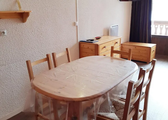 4 Pers Au Pied Des Pistes, Centre - Fr-1-516-18 Lägenhet *